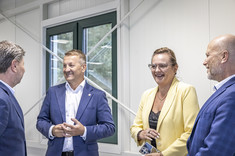 Nowy hangar Akademickiego Ośrodka Szybowcowego w Bezmiechowej