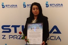 [FOTO] Certyfikat „Studia z przyszłością” dla kierunku technologia chemiczna