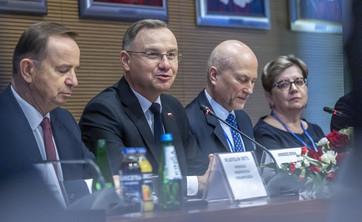 Od lewej: marszałek Władysław Ortyl, prezydent RP Andrzej Duda, prof. Jarosław Sęp, prof. PRz Iwona Włoch,